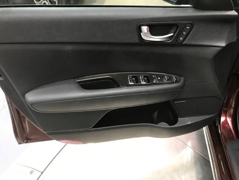Used-2017-Kia-Optima-EX