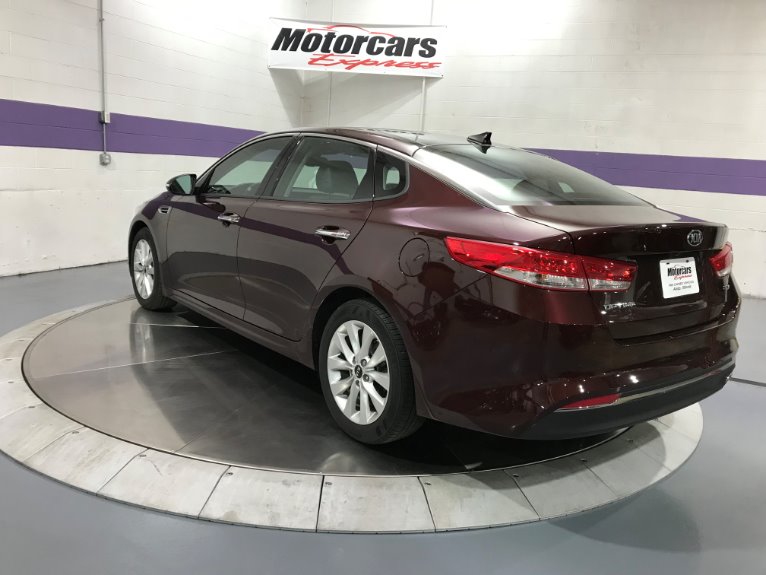Used-2017-Kia-Optima-EX
