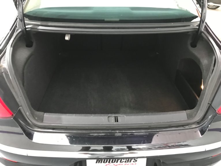 Used-2011-Volkswagen-CC-Lux-Plus