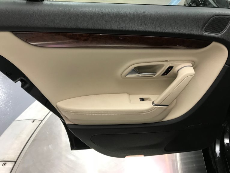 Used-2011-Volkswagen-CC-Lux-Plus