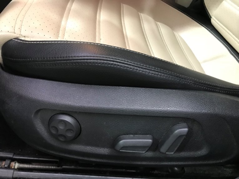 Used-2011-Volkswagen-CC-Lux-Plus