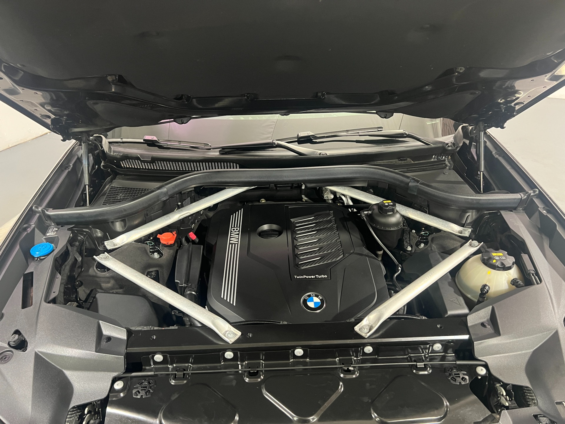Full Hood Kit | BMW X7 M SPORT 2019 Full Hood Kit | BMW X7 M SPORT 2019
