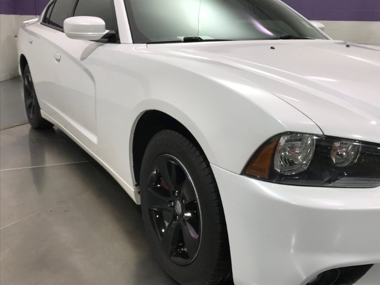 Used-2014-Dodge-Charger-SE