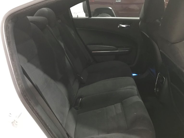 Used-2014-Dodge-Charger-SE