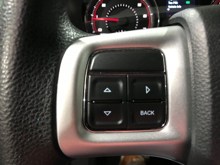 Used-2014-Dodge-Charger-SE