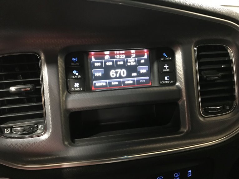 Used-2014-Dodge-Charger-SE