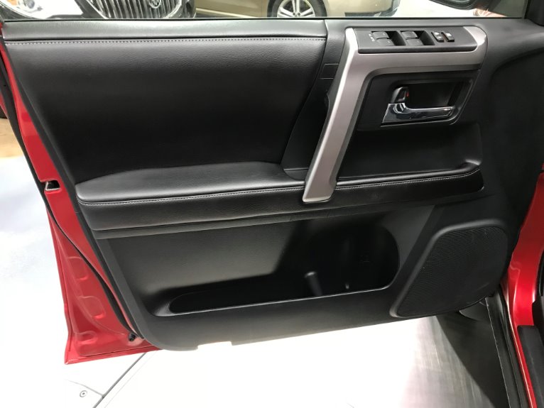 Used-2015-Toyota-4Runner-SR5