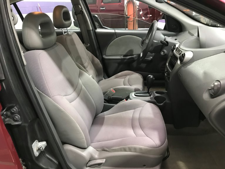 Used-2004-Saturn-Ion-2