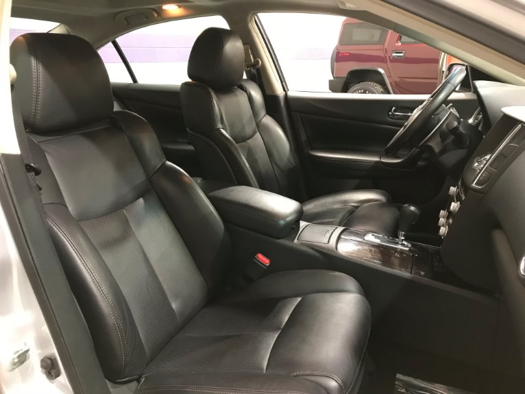 Used-2013-Nissan-Maxima-35-SV