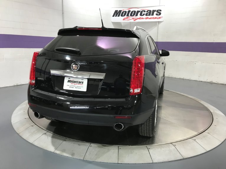 Used-2010-Cadillac-SRX-Luxury-Collection