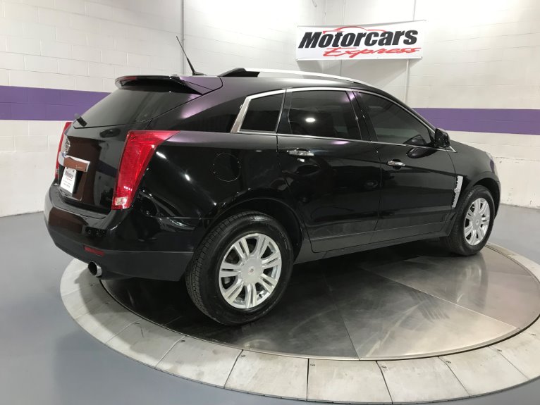 Used-2010-Cadillac-SRX-Luxury-Collection