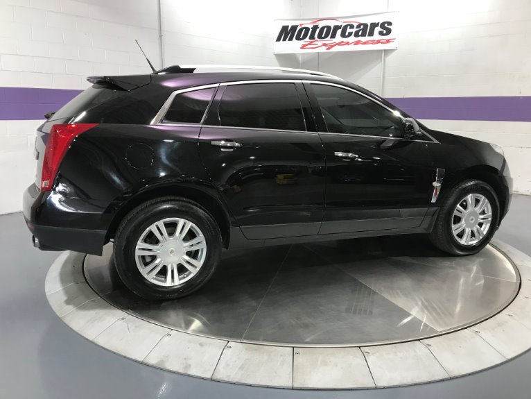 Used-2010-Cadillac-SRX-Luxury-Collection