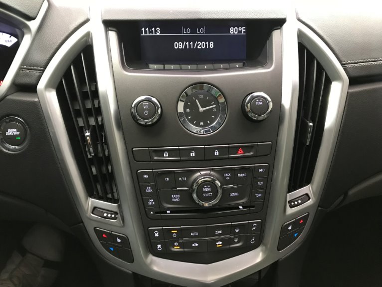 Used-2010-Cadillac-SRX-Luxury-Collection