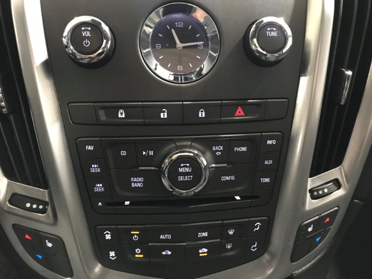 Used-2010-Cadillac-SRX-Luxury-Collection