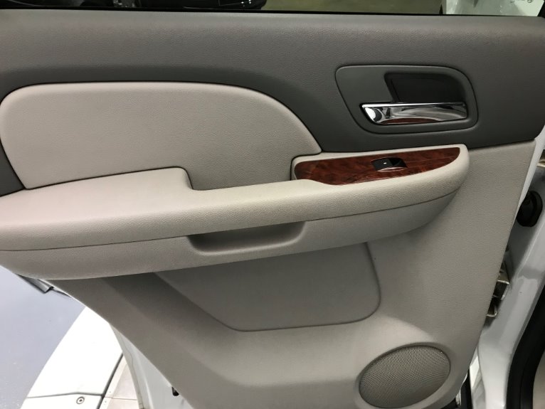 Used-2008-Chevrolet-Tahoe-LTZ