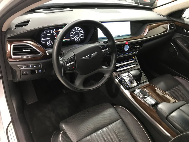 Used-2018-Genesis-G90-AWD-50L-Ultimate