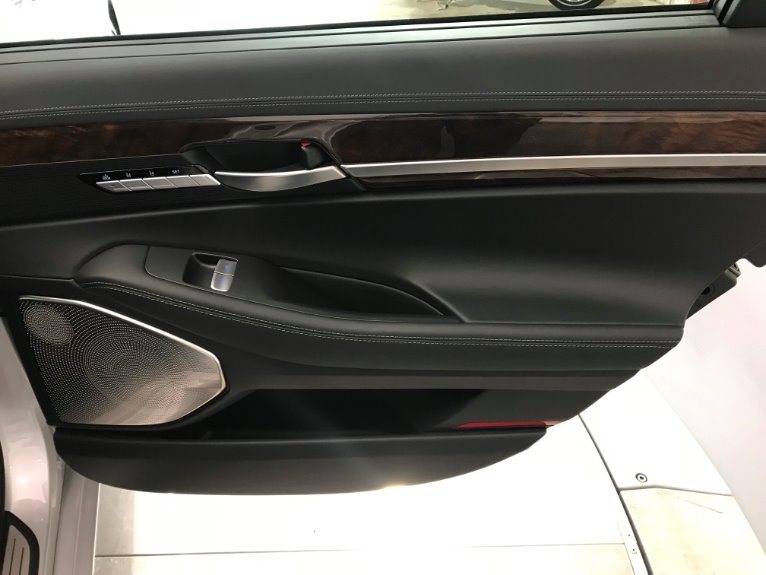 Used-2018-Genesis-G90-AWD-50L-Ultimate