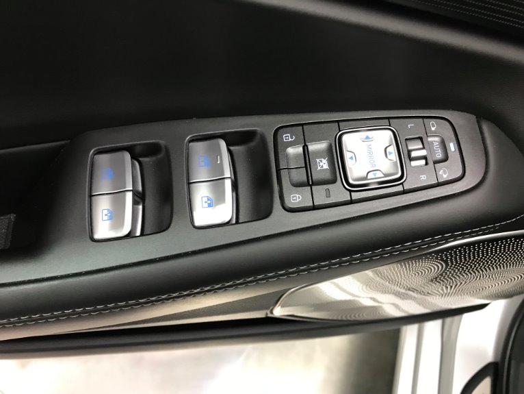 Used-2018-Genesis-G90-AWD-50L-Ultimate