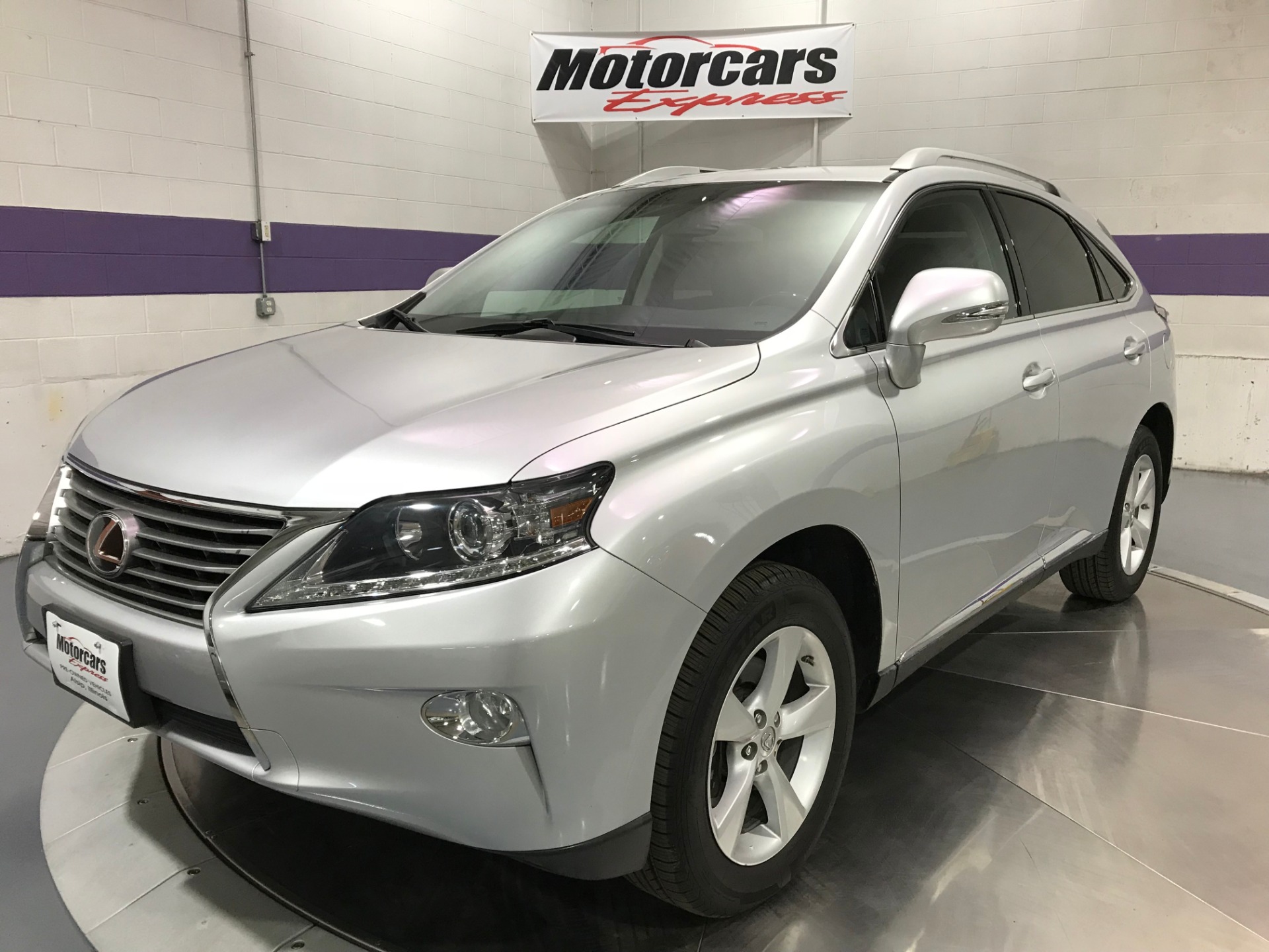 Lexus комплектация base