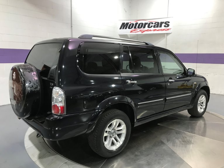 Used-2006-Suzuki-XL7-4X4-Premium