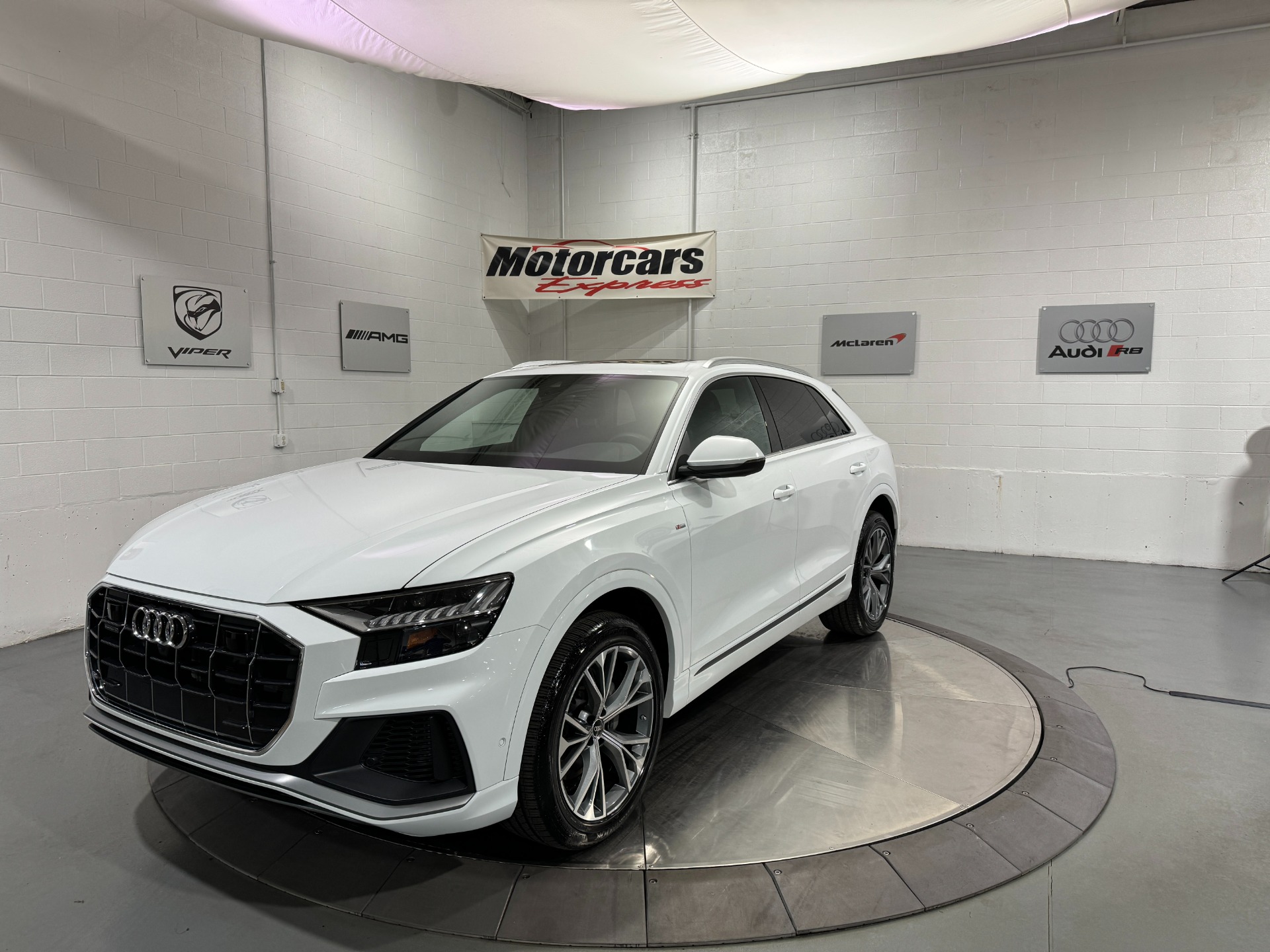 Rocker Panel Kit |AUDI Q8 S-LINE 2023 Rocker Panel Kit |AUDI Q8 S-LINE 2023
