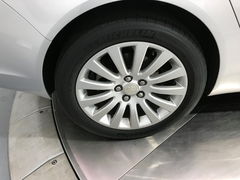 Used-2011-Buick-Regal-CXL