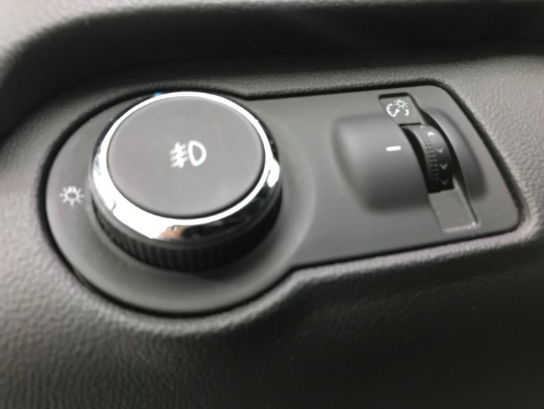 Used-2011-Buick-Regal-CXL