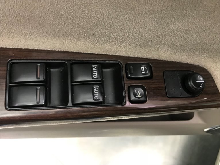 Used-2006-Nissan-Altima-35-SE