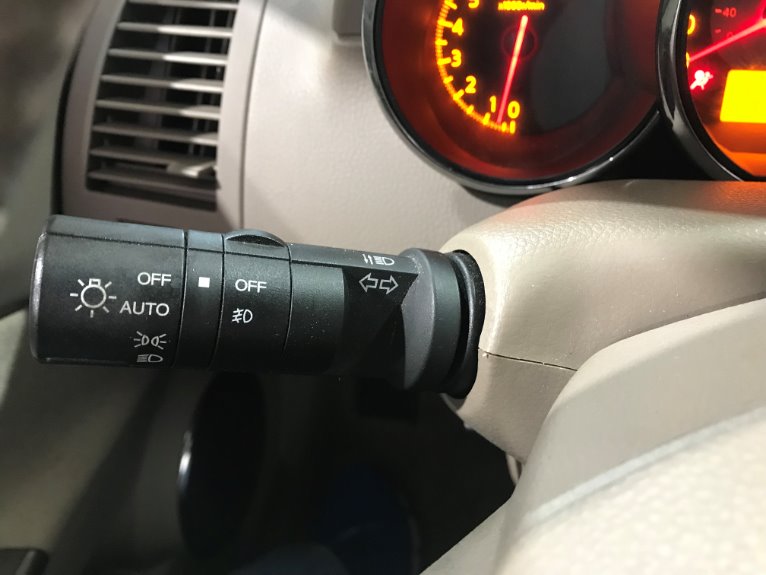 Used-2006-Nissan-Altima-35-SE