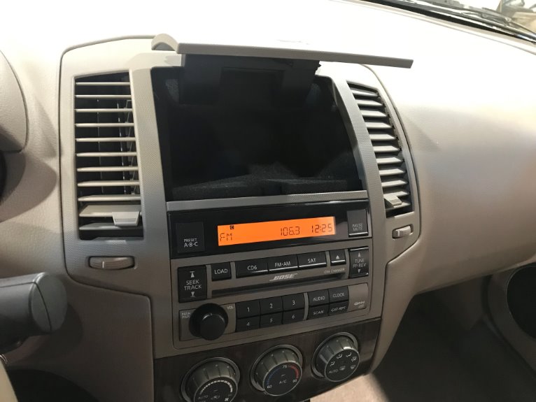 Used-2006-Nissan-Altima-35-SE