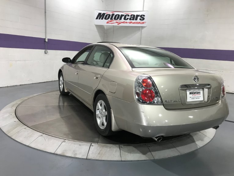 Used-2006-Nissan-Altima-35-SE