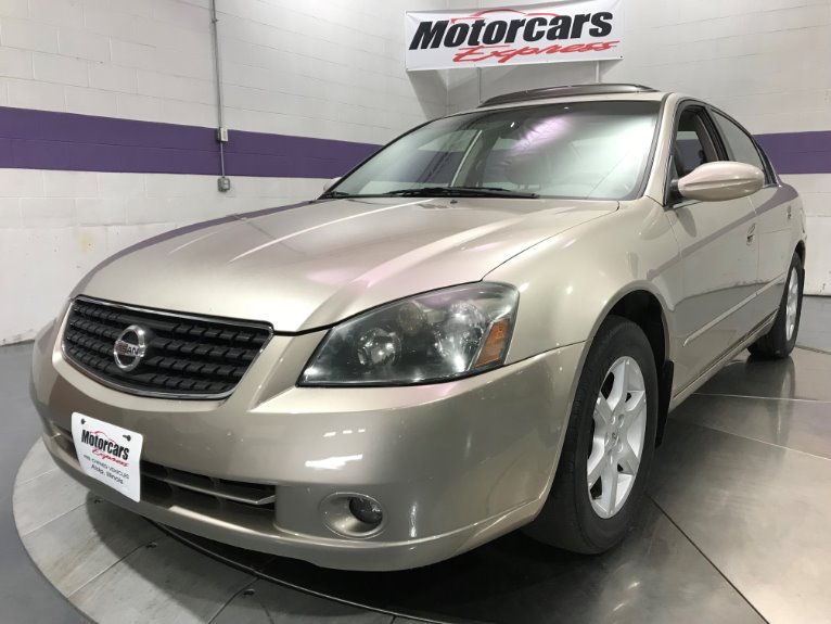 Used-2006-Nissan-Altima-35-SE