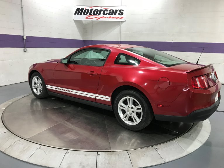 Used-2010-Ford-Mustang-V6