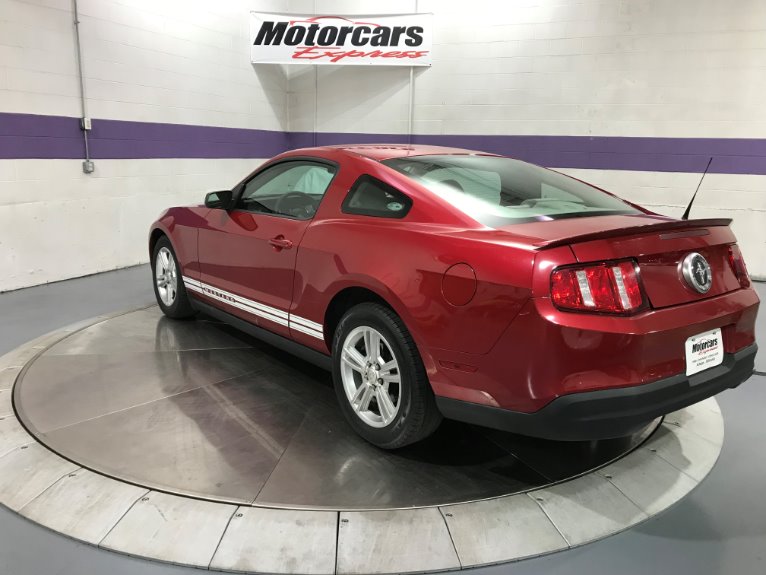 Used-2010-Ford-Mustang-V6