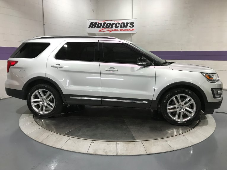 Used-2016-Ford-Explorer-XLT-AWD
