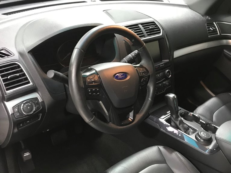 Used-2016-Ford-Explorer-XLT-AWD
