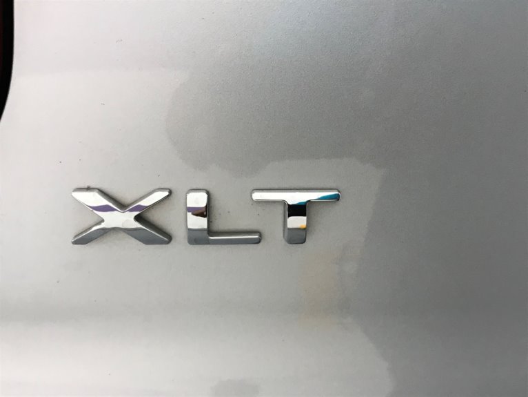 Used-2016-Ford-Explorer-XLT-AWD