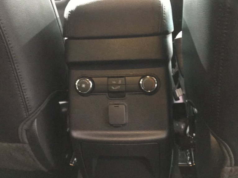 Used-2016-Ford-Explorer-XLT-AWD