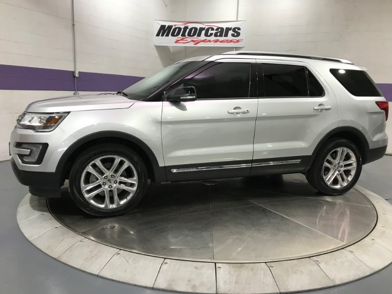 Used-2016-Ford-Explorer-XLT-AWD