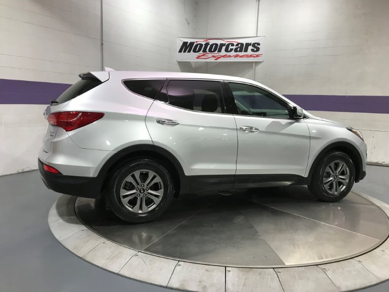 Used-2016-Hyundai-Santa-Fe-Sport-24L-AWD