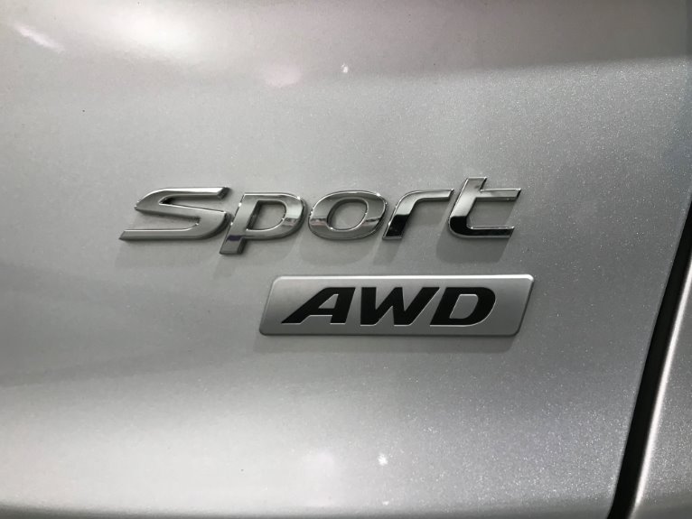 Used-2016-Hyundai-Santa-Fe-Sport-24L-AWD