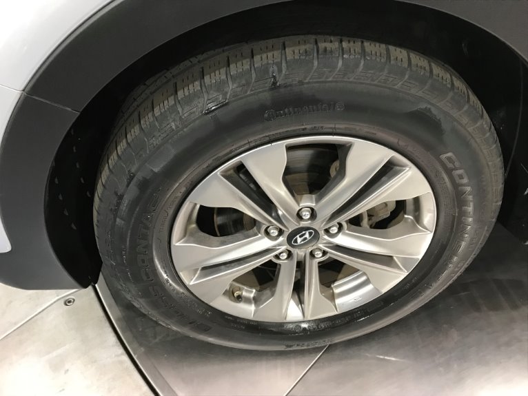 Used-2016-Hyundai-Santa-Fe-Sport-24L-AWD