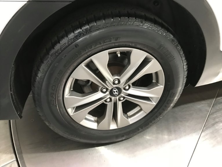Used-2016-Hyundai-Santa-Fe-Sport-24L-AWD