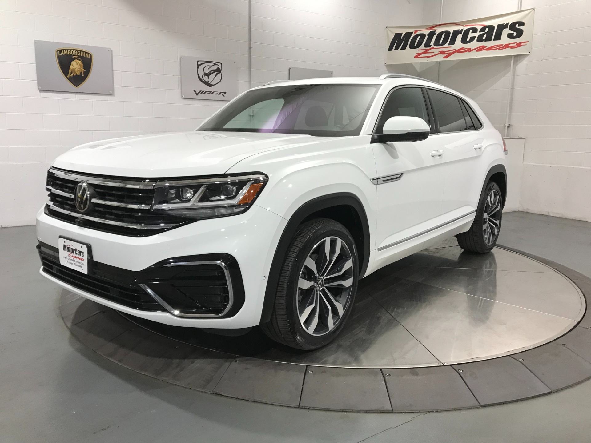 Rocker Panel Kit | VOLKSWAGEN ATLAS R-LINE R-LINE 2021 Rocker Panel Kit | VOLKSWAGEN ATLAS R-LINE R-LINE 2021