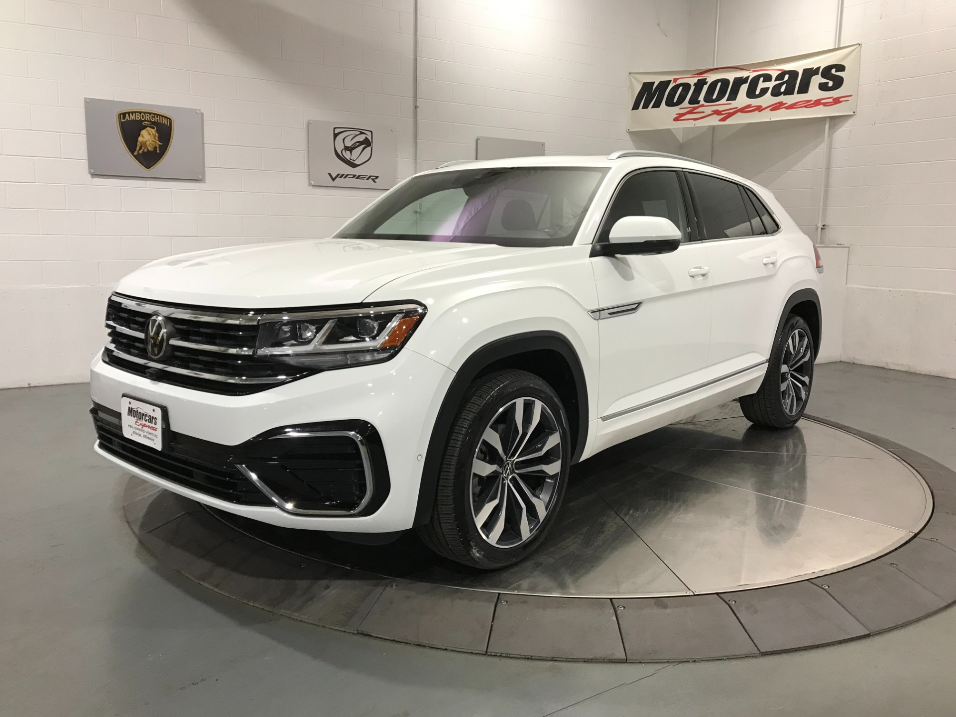 Rocker Panel Kit | VOLKSWAGEN ATLAS R-LINE R-LINE 2021 Rocker Panel Kit | VOLKSWAGEN ATLAS R-LINE R-LINE 2021