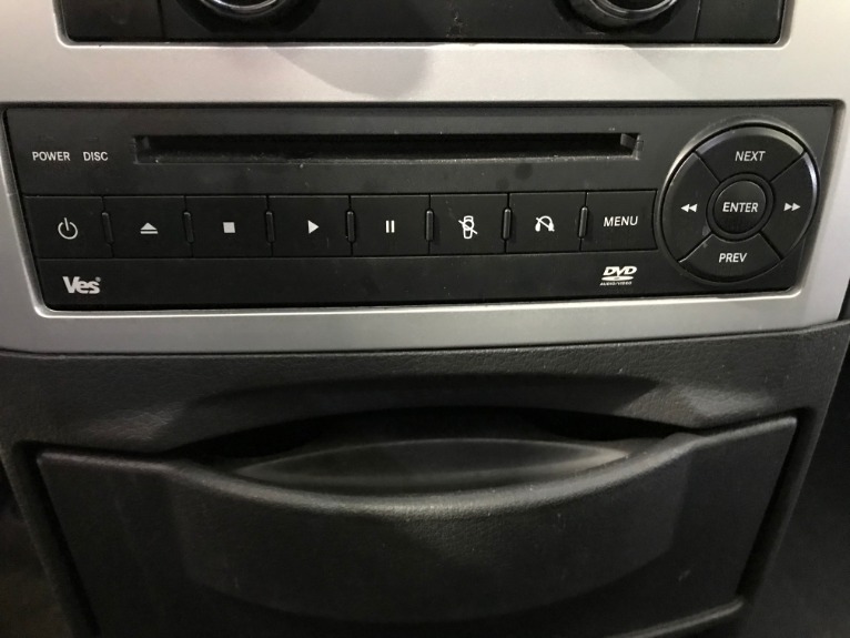 Used-2009-Chrysler-Town-and-Country-Touring