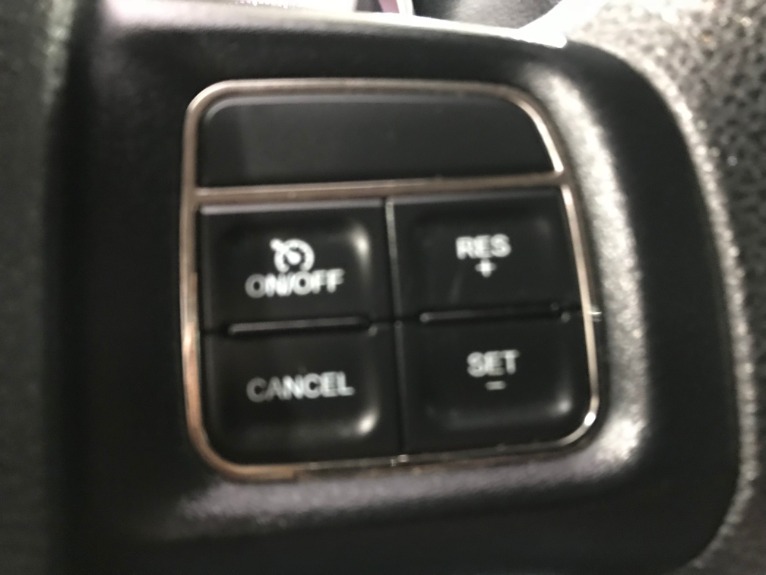 Used-2013-Dodge-Journey-SXT