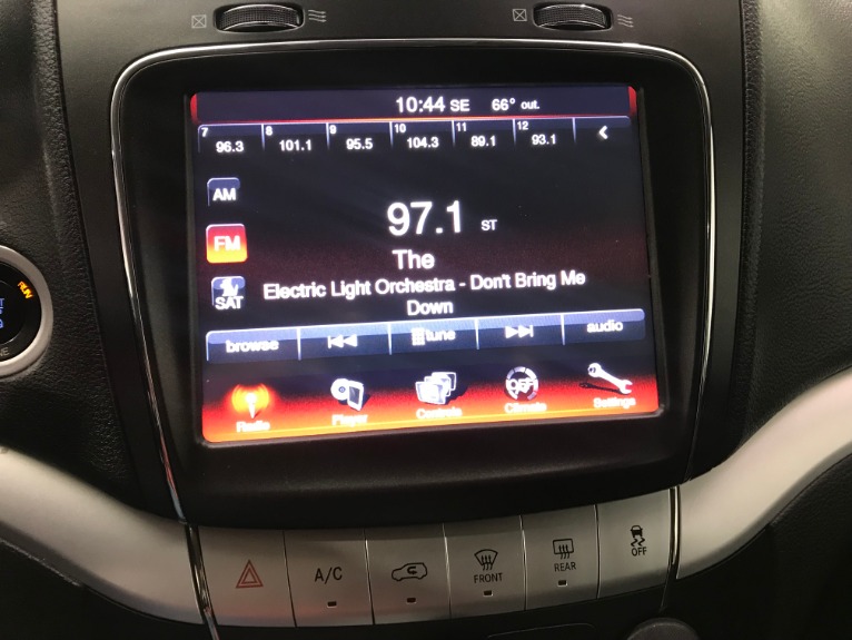 Used-2013-Dodge-Journey-SXT
