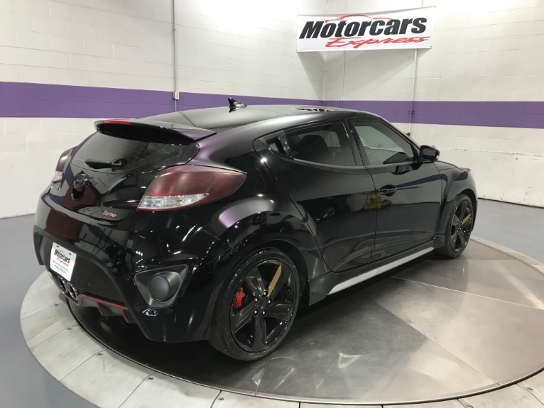 Used-2013-Hyundai-Veloster-Turbo