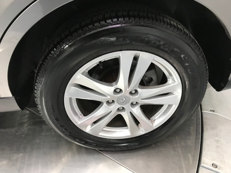 Used-2011-Hyundai-Santa-Fe-Limited
